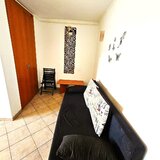 Titan, Aleea Fizicienilor, 5 minute metrou, bloc din 1982